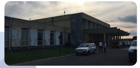 基桑加尼機(jī)場(chǎng)因屋面增加水箱、墻面增加幕墻等建筑物功能提升改造而增加荷載，對(duì)原有建筑質(zhì)量進(jìn)行檢測(cè)鑒定